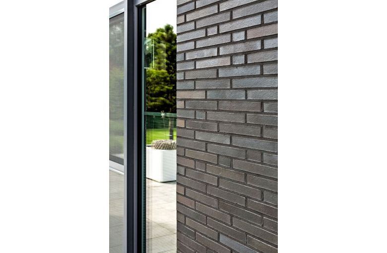 Клинкерный кирпич Muhr L15 Schwarz-bunt Edelglanz