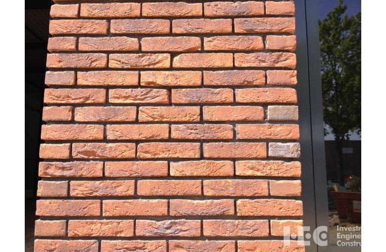 Кирпич ручной формовки Engels Limburgs oranje bont