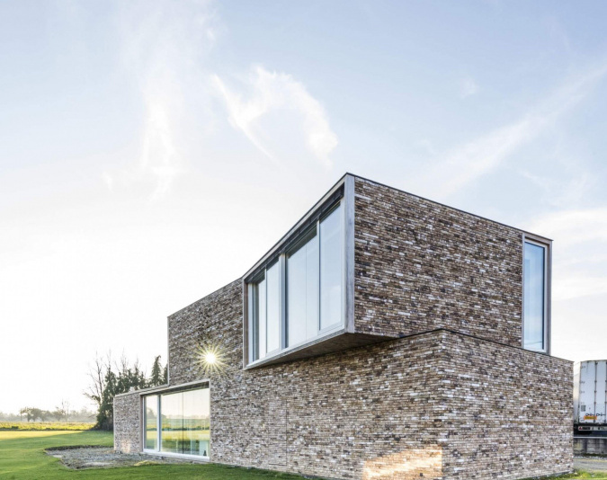 Кирпич ручной формовки Engels Barnsteen